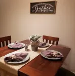 Bussell's Cozy Farmhouse 로즈웰 호텔