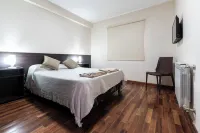 ニャニタス タンプ ワシ のホテル