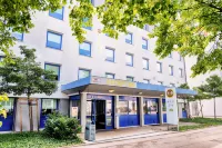 B&B HOTEL München-Garching Hotels near Max Planck Institute for Astrophysics