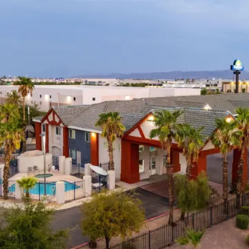 Days Inn by Wyndham Phoenix West