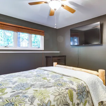 Wintergreen Resort Condo w/ Deck, 0.3 Mi to Slopes
