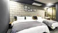 Gimhae Brown Dot Hotel Waterpark
