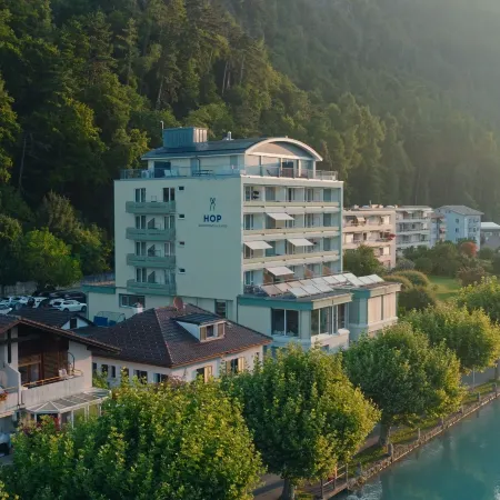 Hop Apartments & Suites