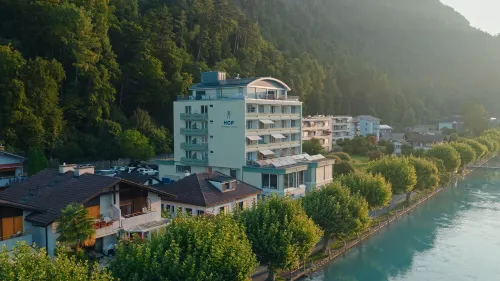 HOP Apartments & Suites