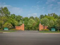 Kingwood Cottage, a beautiful 2-bedroom cottage across from Kingwood 맨스필드 호텔