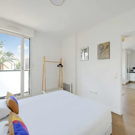 Charming apartment - 2BR-4P- Balcony- Malakoff