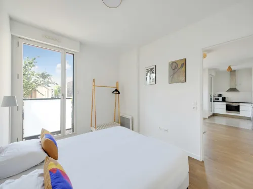 Charming apartment - 2BR-4P- Balcony- Malakoff