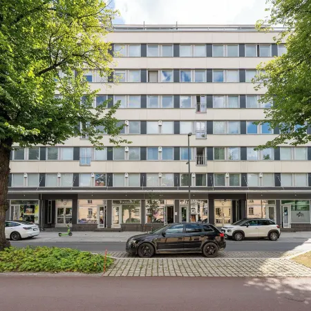 2Br Downtown Home with Balcony & Best Location