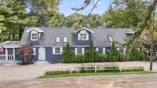 Elegant Vacation Home with Hot Tub and Fire Pit - Exquisite Retreat