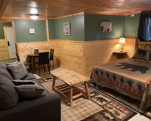 The Fishing Bear Lodge Hotels in Ashton
