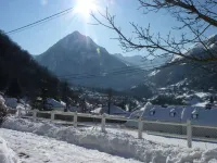 CAUTERETS - Chalet L'Escapade, fine amenities, sleeps 2 to 15