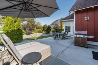 Relax in Luxury at the Cottages Hotels in der Nähe von NK'MIP Cellars