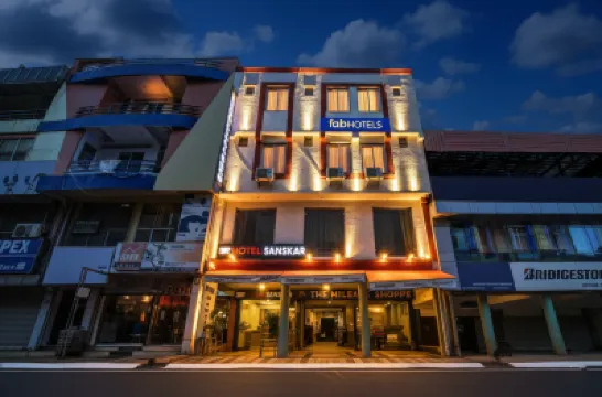 FabHotel Sanskar Hotels near Habibganj Railway Station