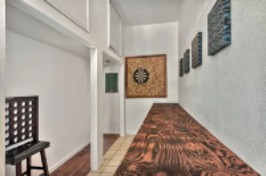 Villa Vino! Spacious 6Bd + Hot Tub in Wine Country