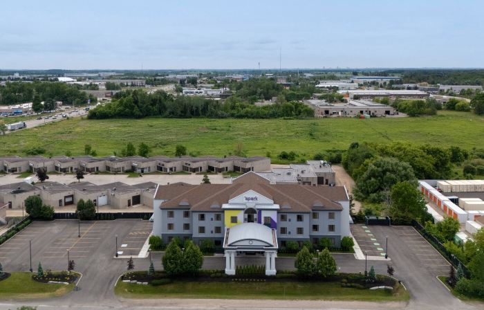 Spark by Hilton Guelph