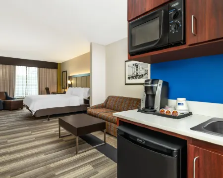 Holiday Inn Express & Suites FLORENCE I-95 @ HWY 327 by IHG Hotels in Florence