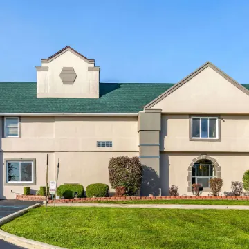 Magnuson Hotel Detroit Airport