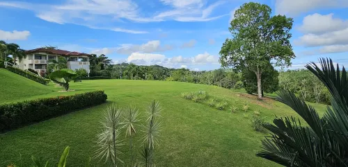 Gated Community, Beautiful 1 Bedroom 1 Bath Condo walk out to ground level Hotels in Ciudad Cortes