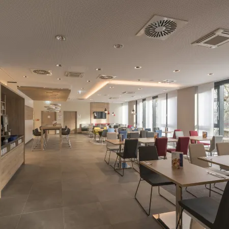 Holiday Inn Express WUPPERTAL - HAUPTBAHNHOF by IHG