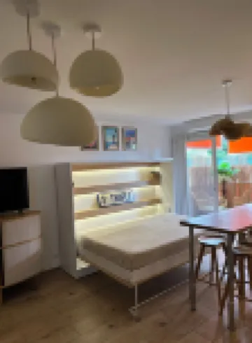 Saint Tropez gendarme apartment