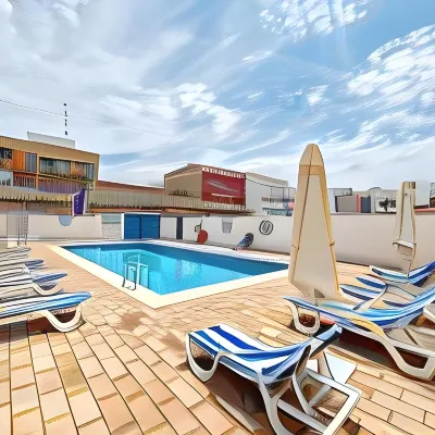 Hotel Santa Cecilia Отели рядом с достопримечательностью «Пуэрта-де-Толедо»