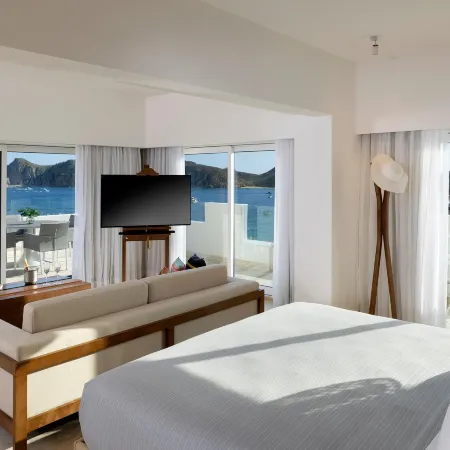 ME Cabo by Meliá – Adults Only