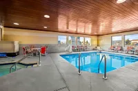 Quality Inn la Crosse - Pools