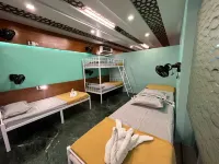 Backpackers Hostel -  โฮสเทล