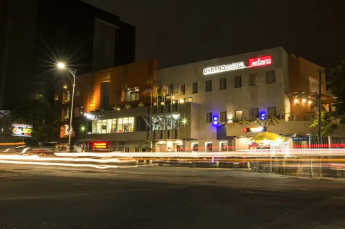 Urbano Hotel - Gym