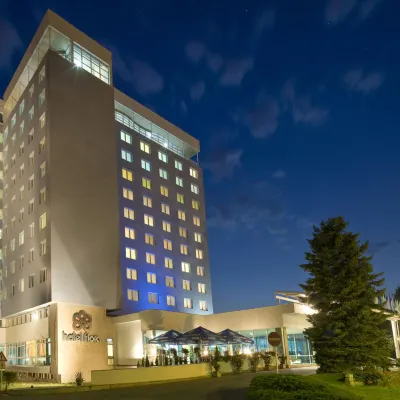 Central Park Flora Hotel dekat Istana Olomouc