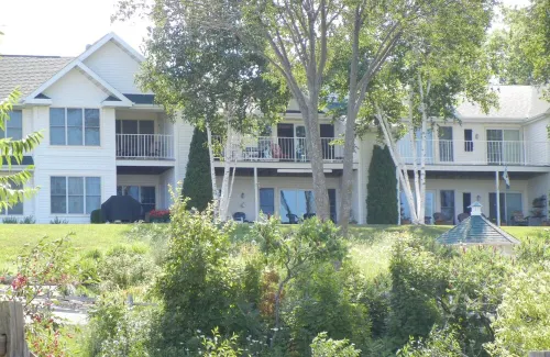Best Waterview Of Egg Harbor - Fully Appointed 2 Bedroom Ground Level Condo - Wi-Fi