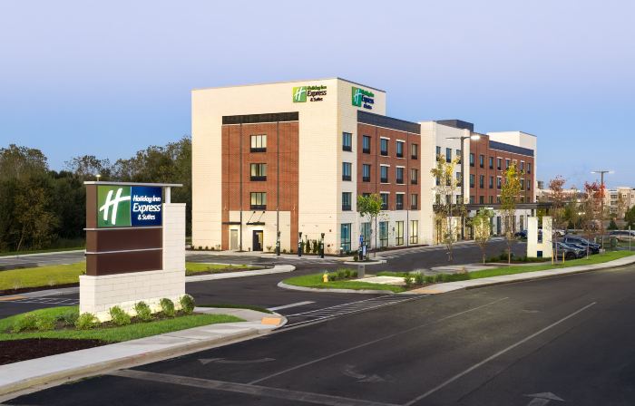 Holiday Inn Express & Suites Murfreesboro West by IHG