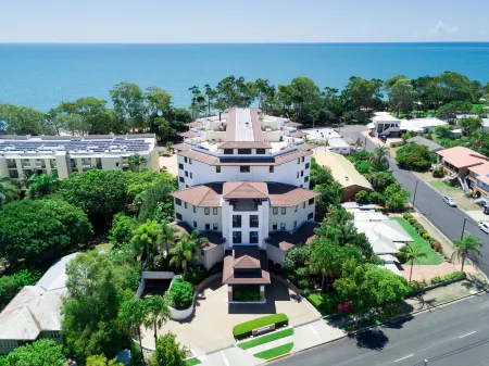 Grand Mercure Allegra Hervey Bay Отели в г. Херви-Бэй