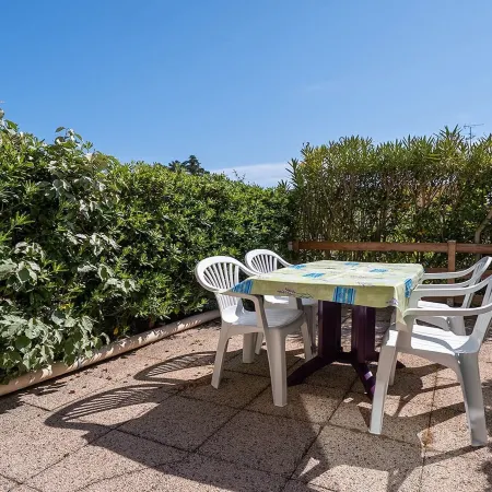 Apartment in Agde for Four Guests