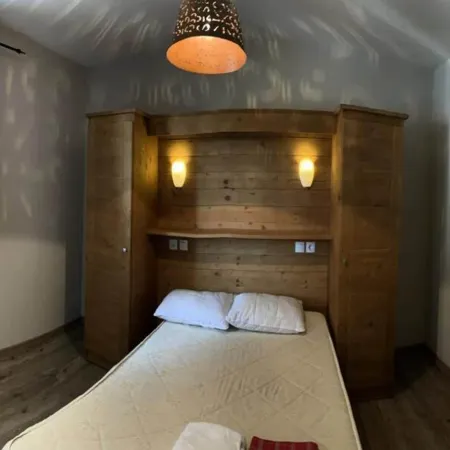Duplex in Fontbonne Near Ski Slopes