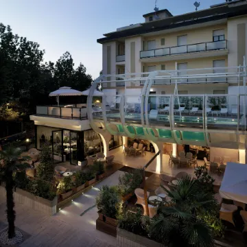Hotel Boemia Отели рядом с достопримечательностью «Mojito Beach Riccione»