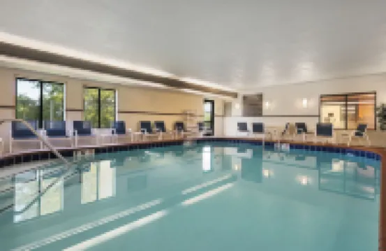 梅里爾維爾歡朋酒店 梅里爾維爾酒店