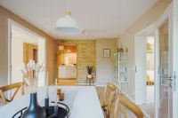 Stadthytte Ferienhaus Hotels in Sanitz