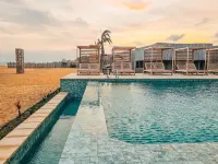 MIADJOE BEACH RESORT - Pools