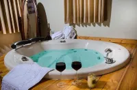 Atnahta Bayarden - Hot Tub