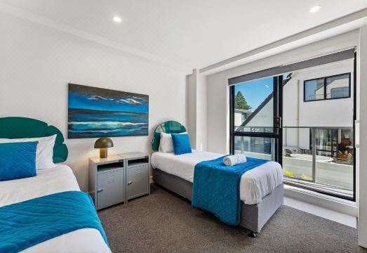 아담스의 6 발코니