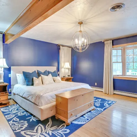 Slope Views: Luxe Windham Retreat w/ Hot Tub!