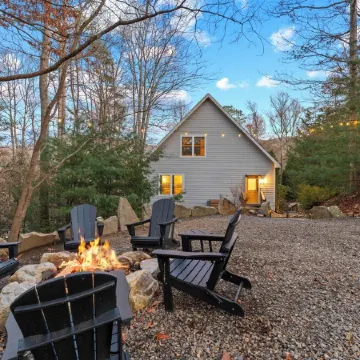 Modern A-Frame Cabin Getaway + Fire Pit + Deck
