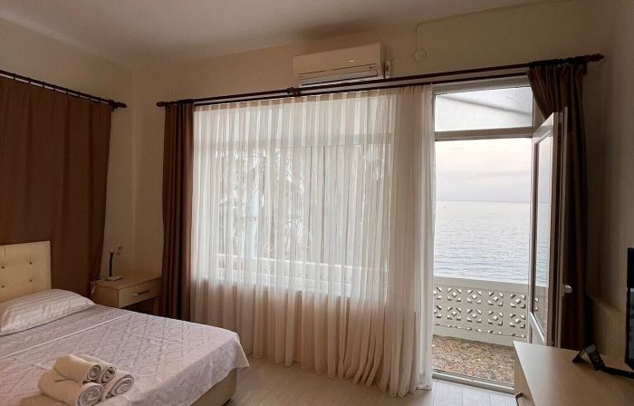 Lades Hotel