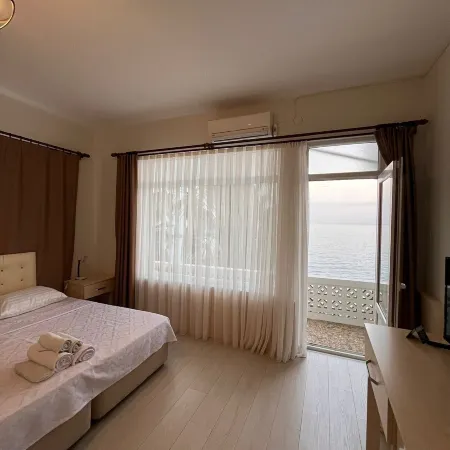 Lades Hotel