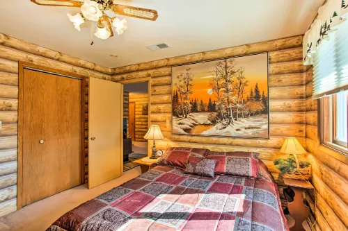 Fish and Hike Wooded Cabin 9 Mi to Lake Nebagamon! - parking