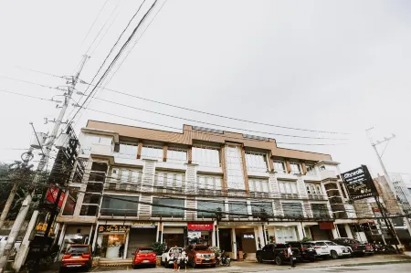 The Citywalk Suites Apartment Inc. Отели рядом с достопримечательностью «Университет Рисаль Систем, Бинангонан Кампус»