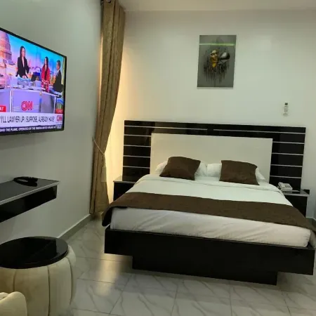 Grand Churchill Luxury Hotel