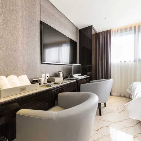 Guri Galmae Indi Present Hotel