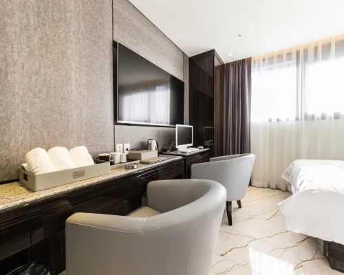Guri Galmae Indi Present Hotel Hotels near Hoamsa Temple